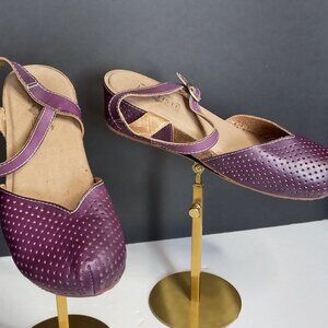 Spring Step L'artiste Lizzie-PR  Purple Size 38/7.5 Buckle leather upper sandals
